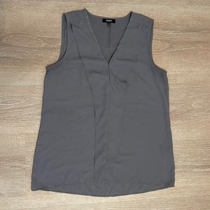 Premise studio sleeveless blouse with front detail